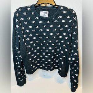 Women's Champion C Logo Gray & White Crew Neck Cropped Sweatshirt Size XL